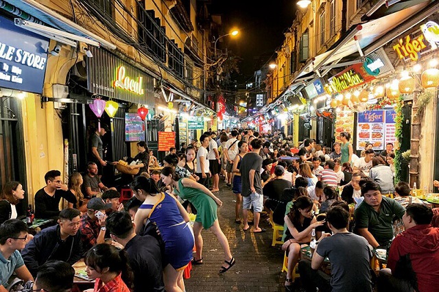 Phố ăn vặt đường Ngô Văn Sở là địa điểm ăn uống tuyệt vời mà bạn không nên bỏ lỡ