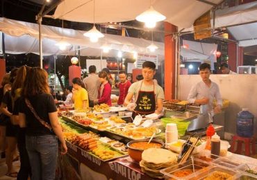 Khám phá những con phố ăn vặt nổi tiếng ở Đà Nẵng nhất định phải thử