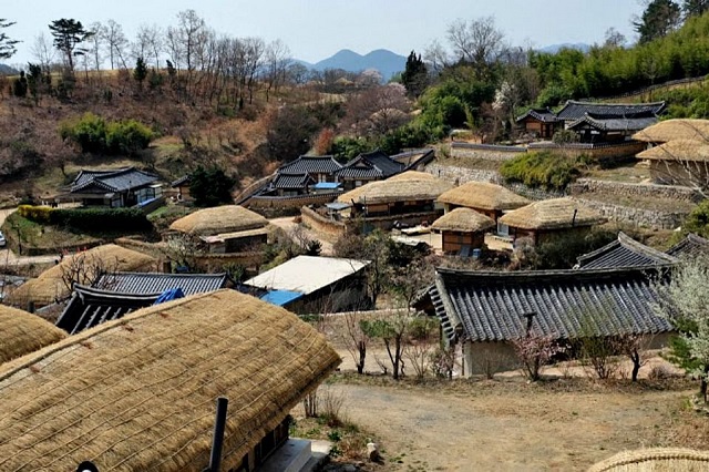 Làngg lịch sử Hahoe và Yangdong vẫn lưu giữ nhiều giá trị văn hóa và kiến trúc cho đến ngày nay