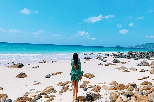 Bãi Nhát sở hữu cảnh đẹp ấn tượng với nhiều bối cảnh để bạn tha hồ mà chụp hình