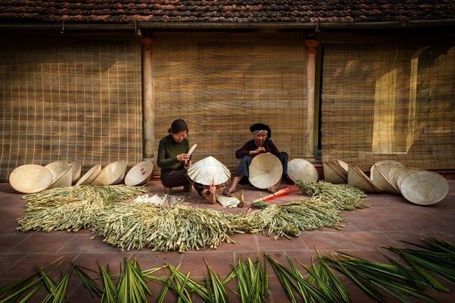 Làng nón Chuông – nơi nổi tiếng với nghề làm nón với nhiều sản phẩm khác nhau
