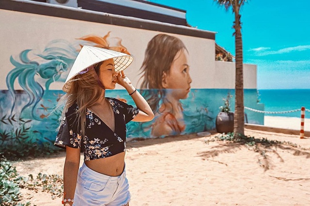 Làng bích họa Tam Thanh là một điểm check-in được giới trẻ yêu thích khi tới Quảng Nam