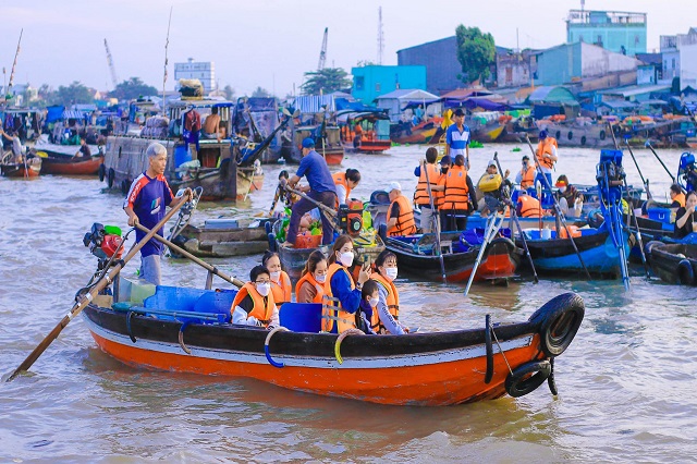 Kinh nghiệm tham quan và mua sắm tại chợ nổi Cái Răng, Cần Thơ