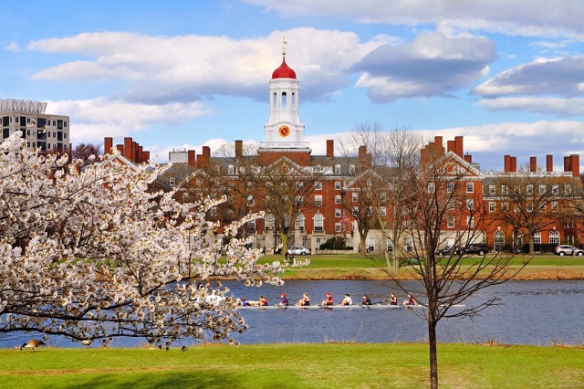 Khu vực Cambridge có nhiều trường đại học danh tiếng và cảnh quan tuyệt vời